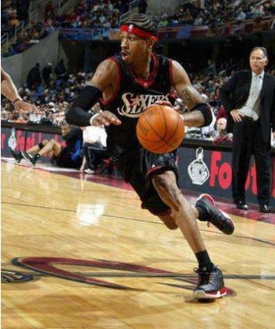 曼联瞄准马赛新星巴科拉：格林伍德复仇之旅（曼联欲签马赛新星巴科拉，格林伍德开启复仇征程）