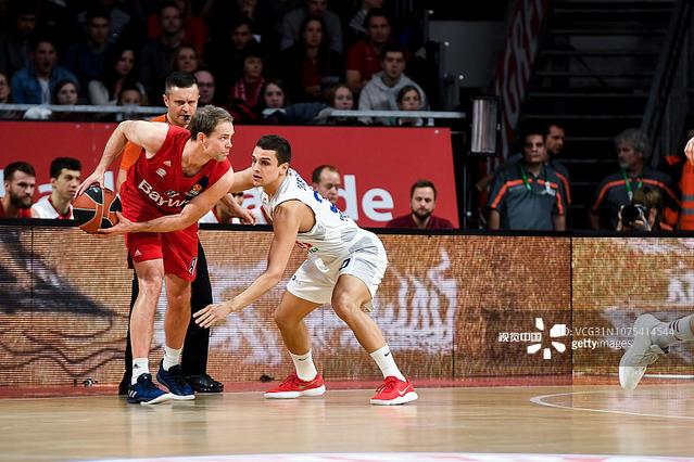 官方：傅明、马济等人组成的裁判组将执法日本vs加纳（官方确认：由傅明、马济领衔的裁判组将执法日本对阵加纳）