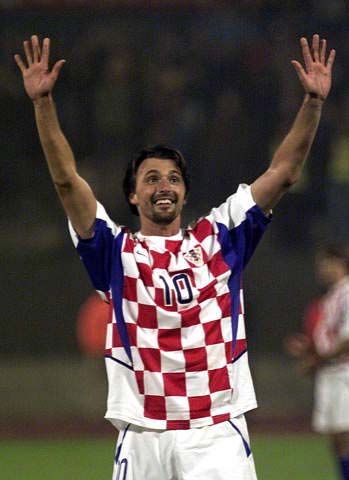 大巴黎夺得洲际杯冠军达成六冠王伟业，为第三支达此成就球队（巴黎圣日耳曼夺得洲际杯成就六冠王，史上第三队完成此壮举）