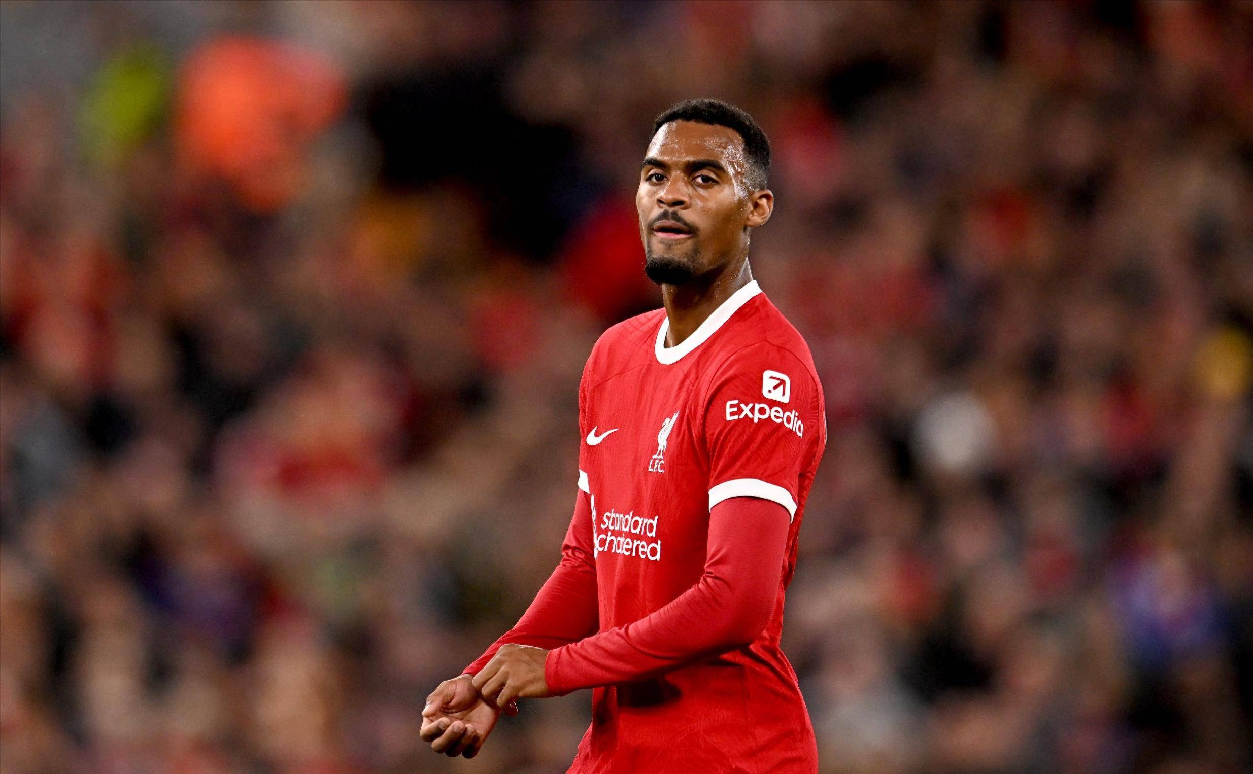 威少成为史上最年长得到20+10篮板且命中5记三分的后卫（威少创纪录：史上最年长后卫单场拿下20分10篮板并命中5记三分）