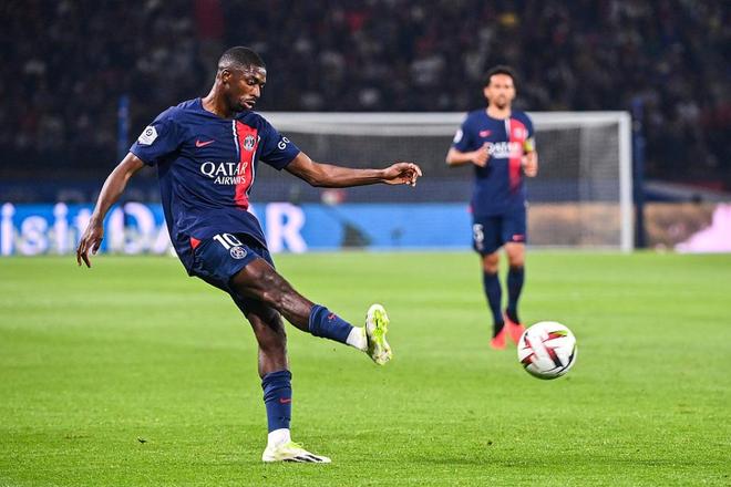 莫耶斯：我在曼联一直得到善待，他们很支持自己的教练和球员（莫耶斯：在曼联我始终被善待，俱乐部对教练和球员的支持十足）