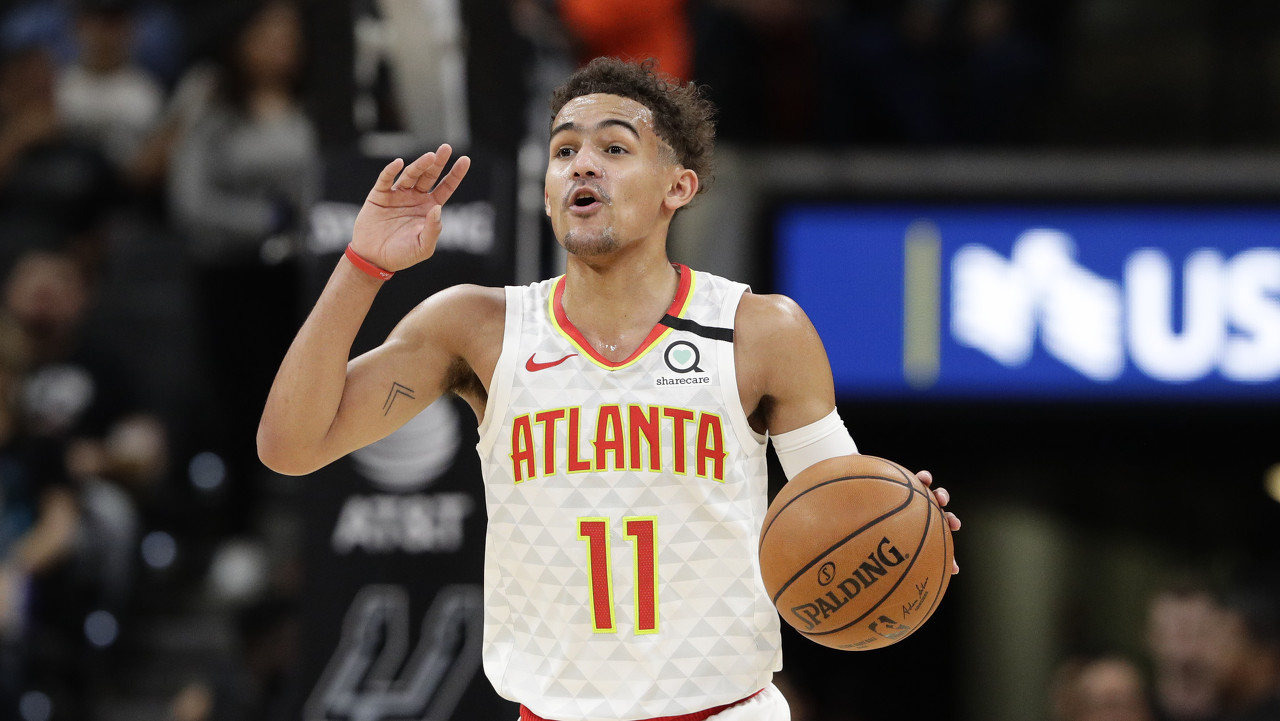 巴黎圣日耳曼内马尔帽子戏法（内马尔为巴黎圣日耳曼上演帽子戏法）