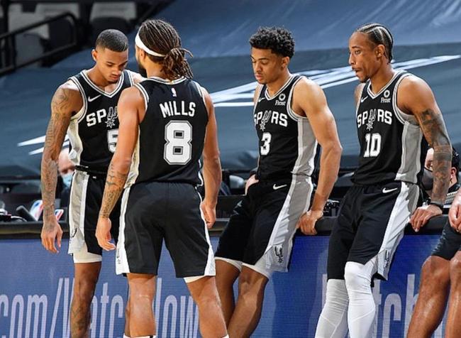 盘点最容易被忽视的足球小技巧（被忽视的足球实用小技巧合集）