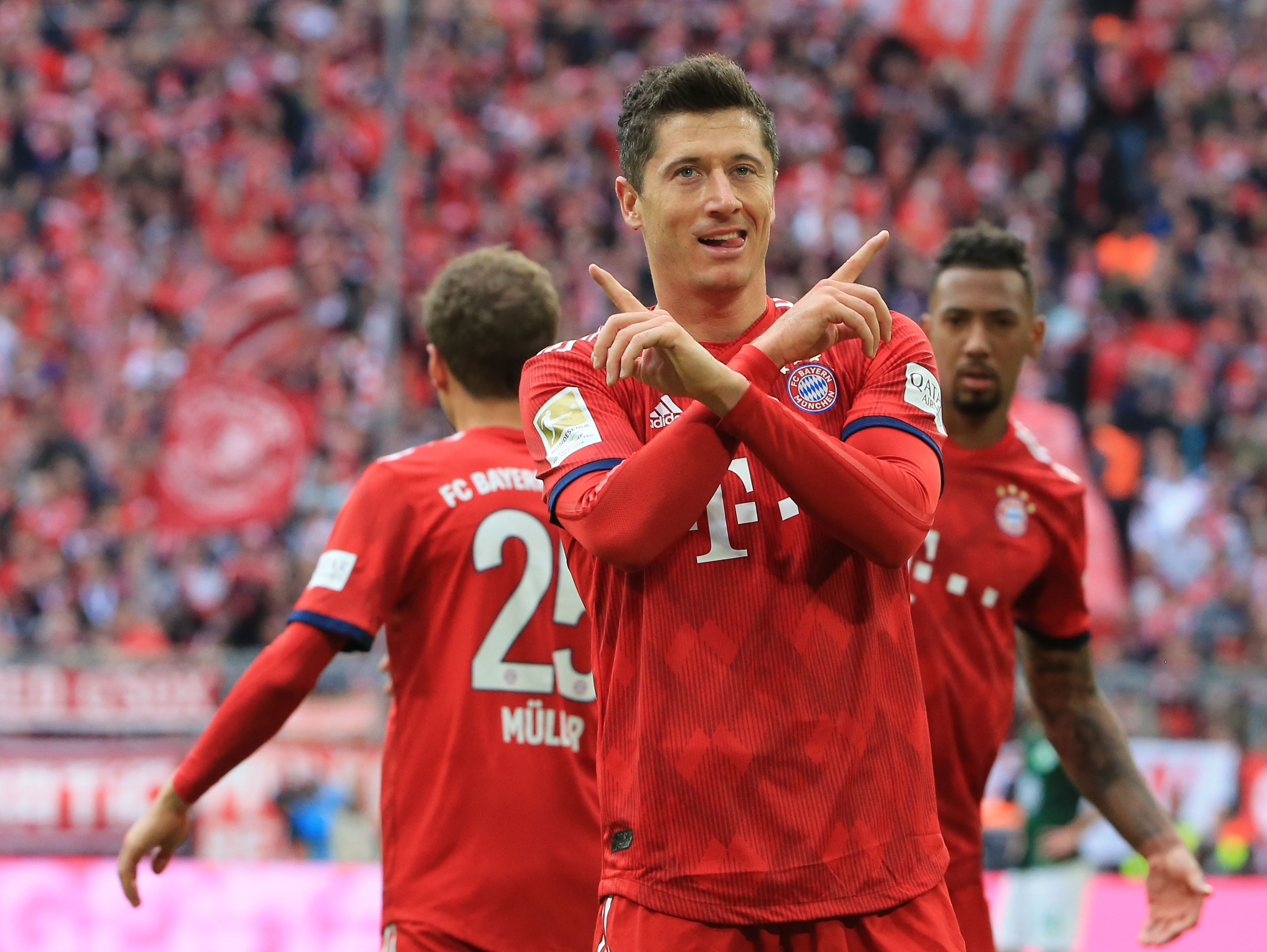 友谊赛阿森纳0-1热刺，萨尔中圈斩，哲凯赖什首秀【老佳】（热身赛热刺1-0阿森纳，萨尔中圈世界波制胜，德克兰赖斯完成首秀【老佳】）