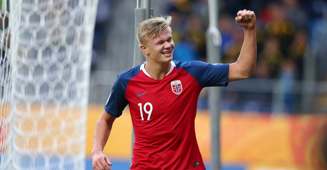 黄蜂半场命中18记三分，追平NBA半场三分命中数纪录（黄蜂上半场投进18个三分，追平NBA单半场三分命中纪录）