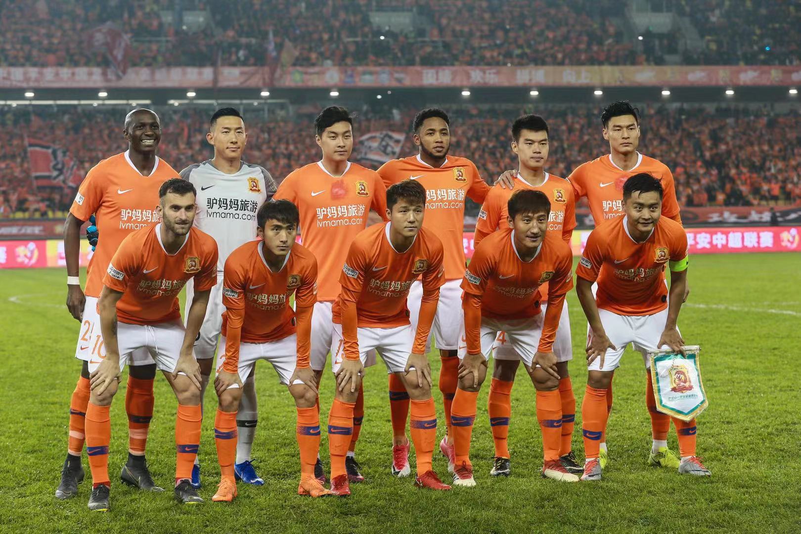 港媒：虽无缘亚洲杯，但港足总依旧为港队发放了100万奖金（港媒：港队无缘亚洲杯，足总仍向球队发放100万元奖金）