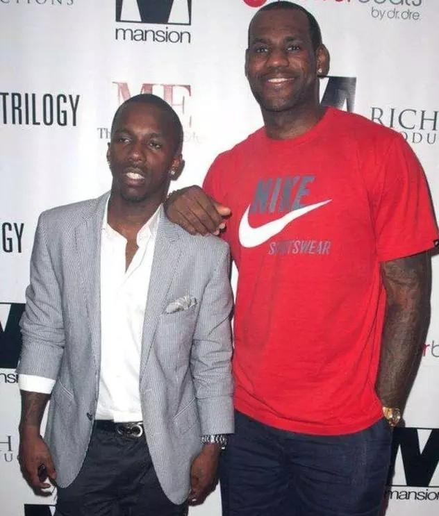 卡拉布里亚：去希腊后米兰的比赛我每场都看，一场都没落下（卡拉布里亚：去希腊后我场场观看米兰比赛，无一遗漏）