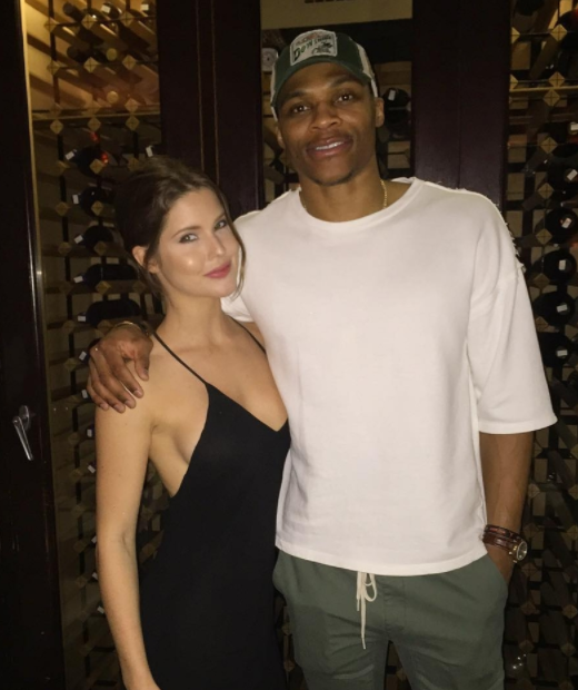 内马尔带伤5球1助攻助桑托斯保级（内马尔忍痛轰入5球送1助 助桑托斯成功保级）